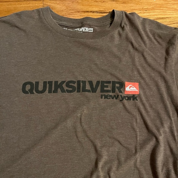 Quiksilver Vintage Graphic T Shirt - Picture 2 of 5
